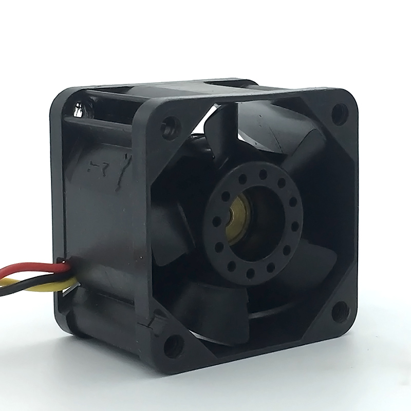 新しいサンエース40 4センチメートルサーバーファン4028 - Case Fans のレビューと価格